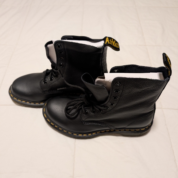 Black Leather Lace-Up Boots - Picture 3 of 16